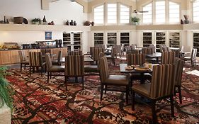 Embassy Suites By Hilton Flagstaff